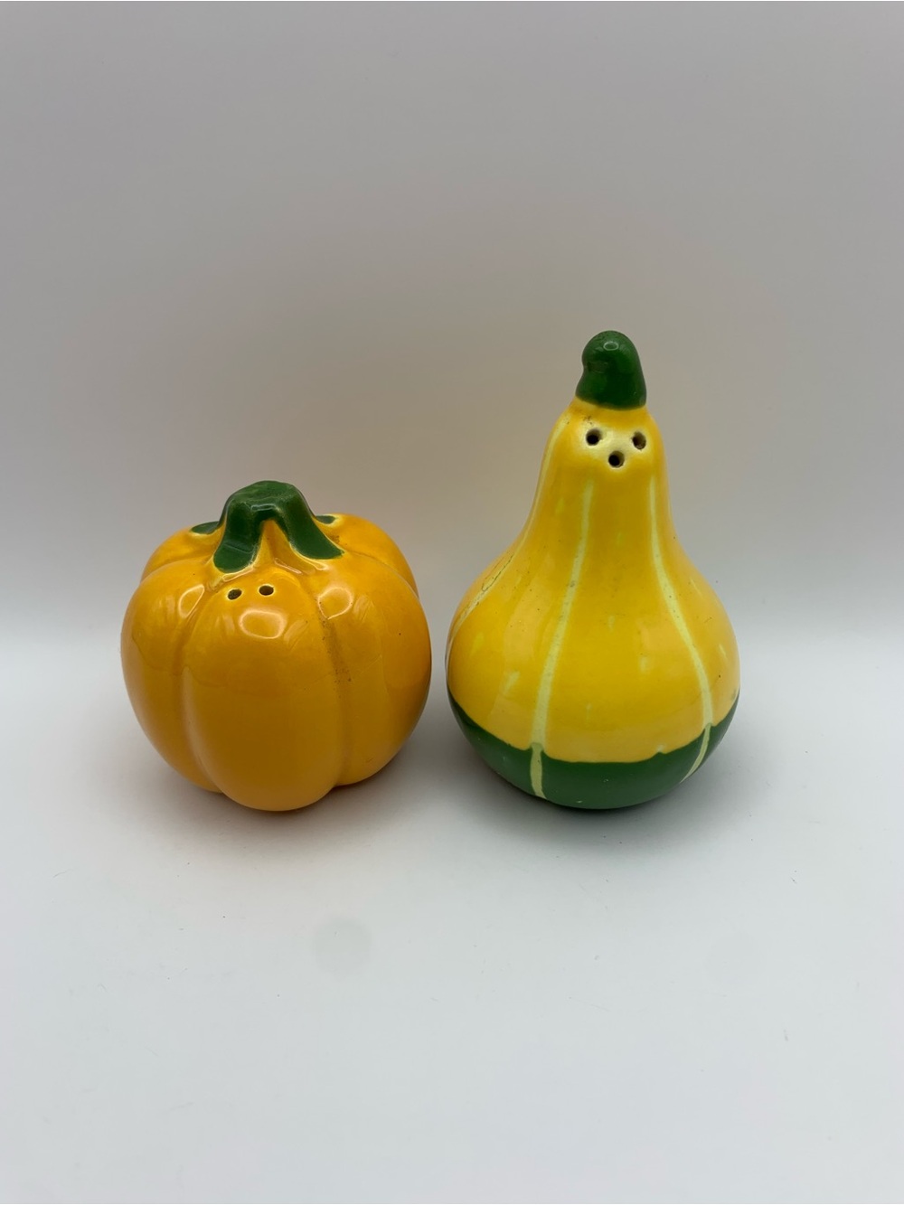 Pumpkin And Gourd Salt & Pepper Shaker Set Avon 1984 Fall Vintage Thanksgiving